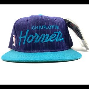 Vintage DS Charlotte Hornets Script Snapback Cap